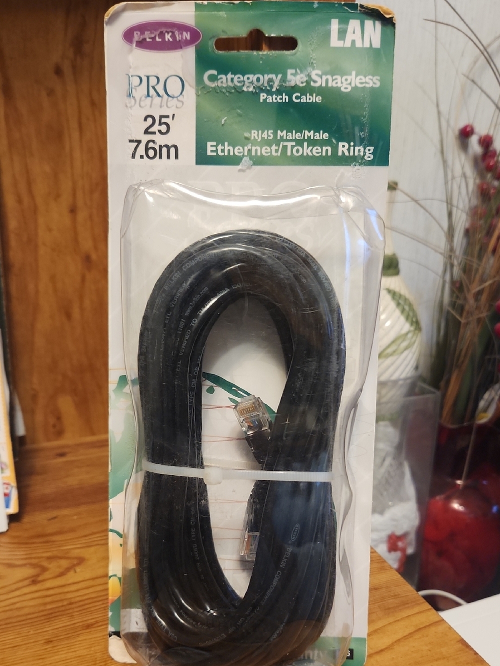 Belkin Black Cat5e Snagless RJ45 Ethernet Patch Cable 25"
